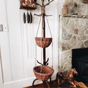 Vintage Hanging Wicker Basket Set